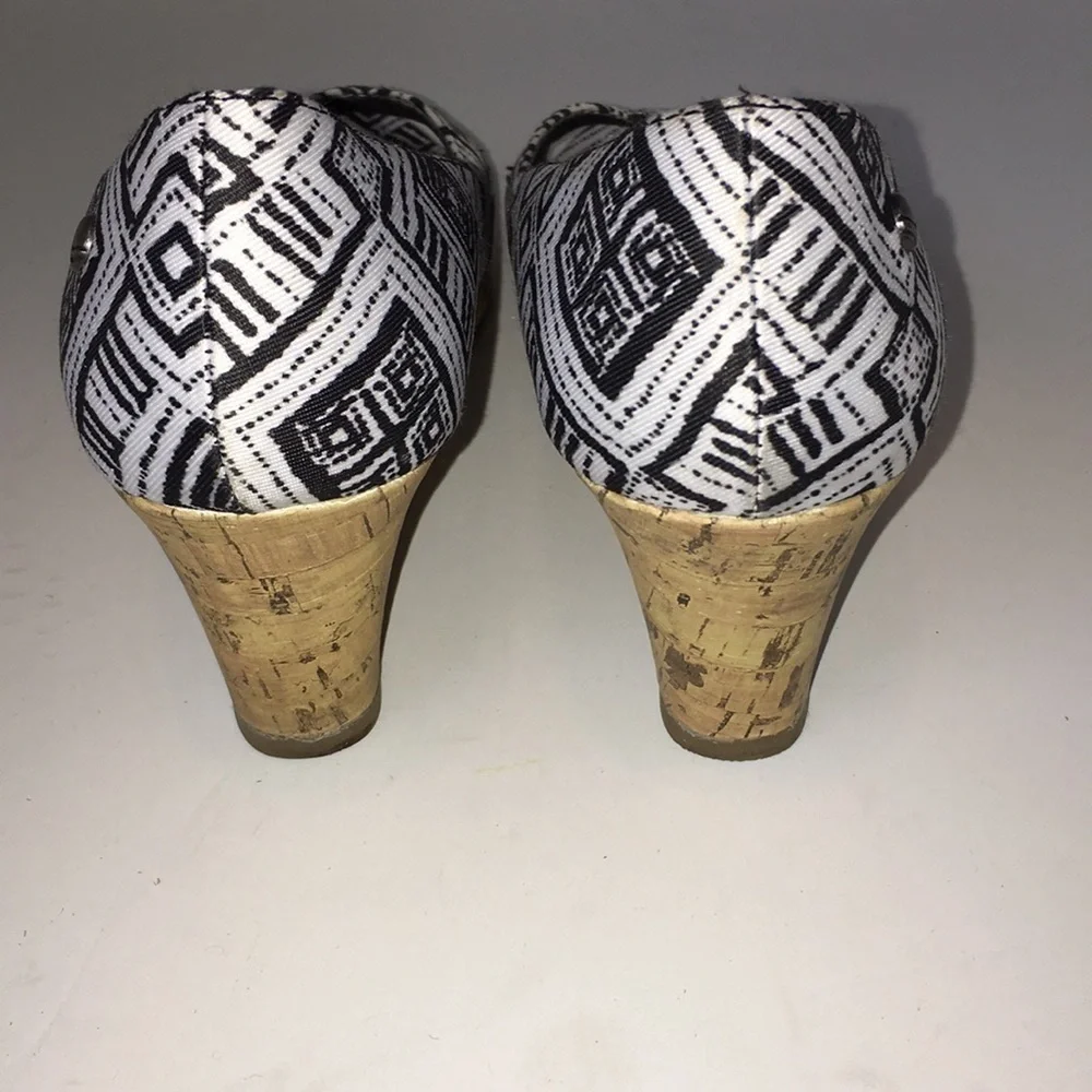 ❤️LIFE STRIDE Rogue‎ Canvas Open Toe Wedge ~9
